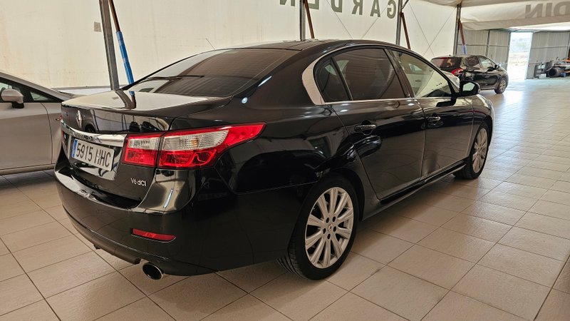 Renault Latitude 2011 - foto 1