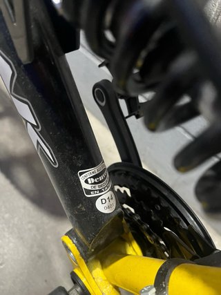 Bicicleta infantil amarilla