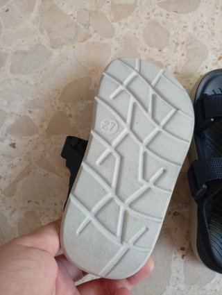 Chanclas niño azul y negro