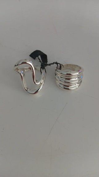 Dos anillos de Stradivarius