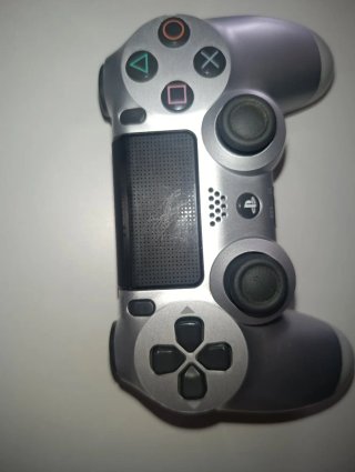 Mando PS4 Sony Plateado