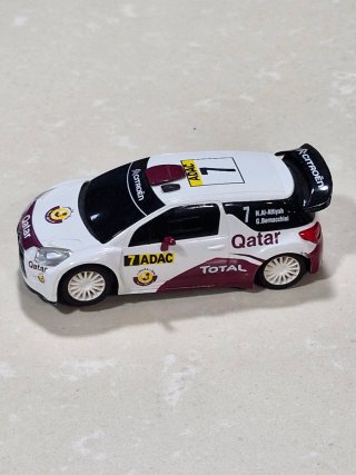 Scalextric Citroën DS3 WRC Qatar 7