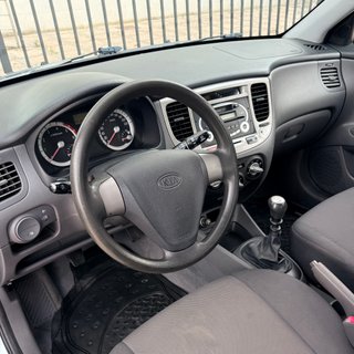 KIA Rio 2005 Diesel / 1 solo propietari / itv 2027