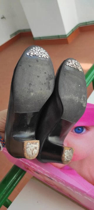 Zapatos de baile negros con tira elástica