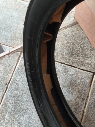 Neumático 110/90- V16 Metzeler