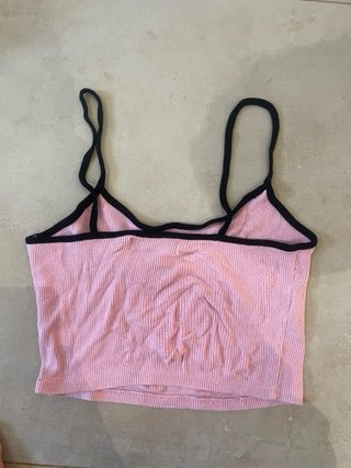 Top rosa con texto ...bye