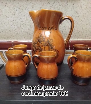 Juego de jarras de cerámica