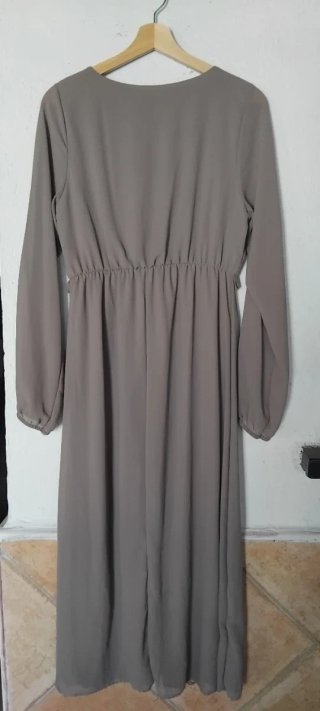 Vestido largo gris