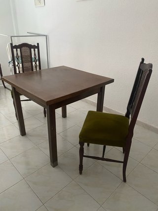 Mesa de comedor con 6 sillas