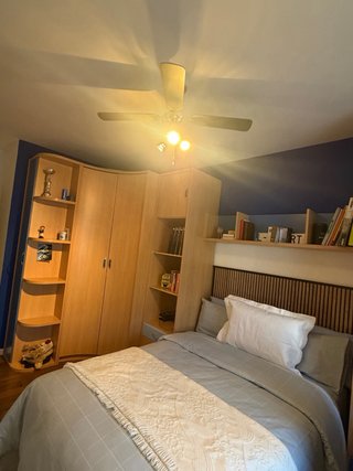 Dormitorio juvenil completo, excepto la cama