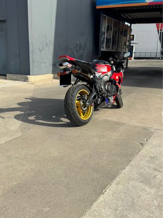 Honda CBR1000RR Sportbike Gris/Roja