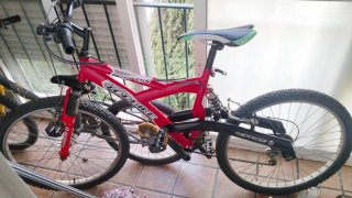 Bicicleta de montaña roja TOPBIKE