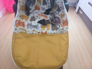 Saco para silla de paseo con estampado gatitos