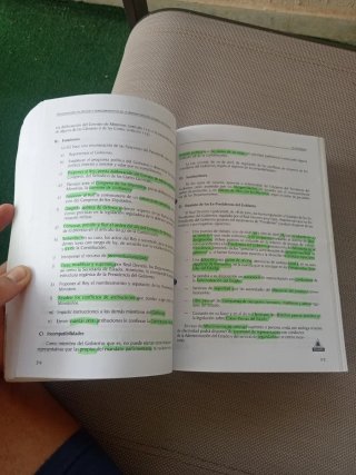 Libro Agentes de hacienda pública