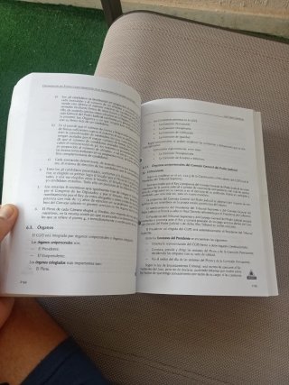 Libro Agentes de hacienda pública