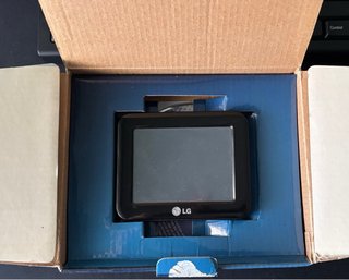 GPS LG N10S ONE Personal Navigation Device