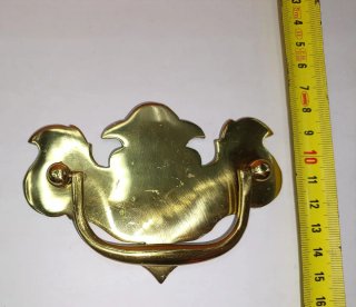 Tiradores de latón para muebles. Precio unitario.