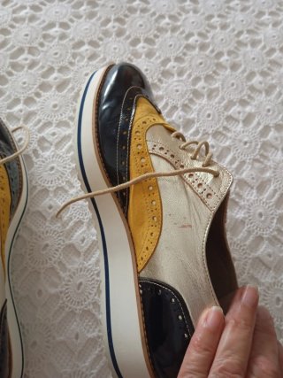 Zapatos Oxford Daniela. Dorados y Amarillos