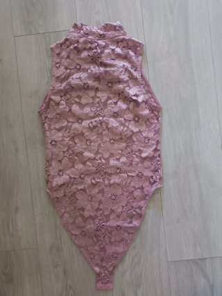 Body de encaje Zara rosa mujer