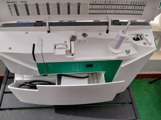 Máquina de coser Husqvarna Jade 20