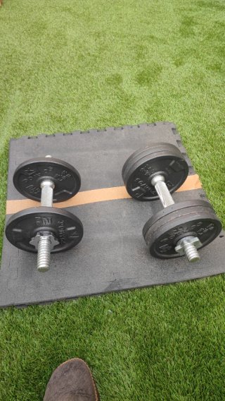 Banco de musculación y pesas 32 kg