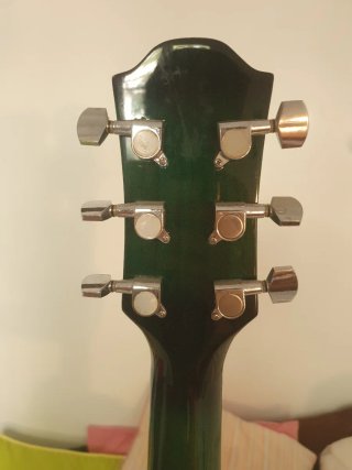 Guitarra Acústica turquesa