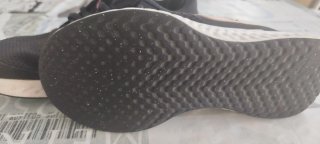 Zapatillas Nike Revolution Negro/Rosa