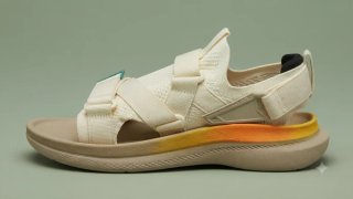 Sandalias Teva Aventrail Blancas y Naranjas. T.40
