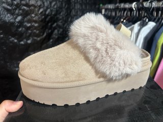 Sandalias de pelo