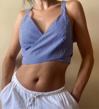 Top rayas azul y blanco Stradivarius Talla M