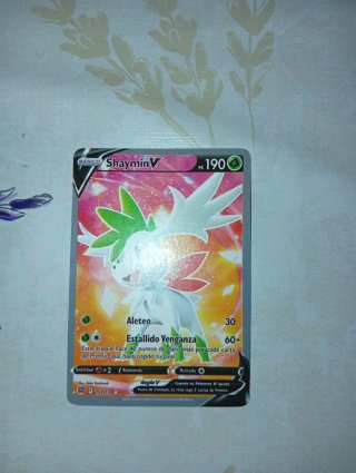 Carta Pokémon Lucario V 146/264