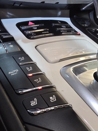 Porsche Cayenne 2012