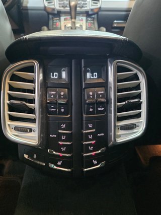 Porsche Cayenne 2012