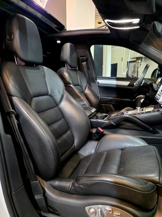 Porsche Cayenne 2012