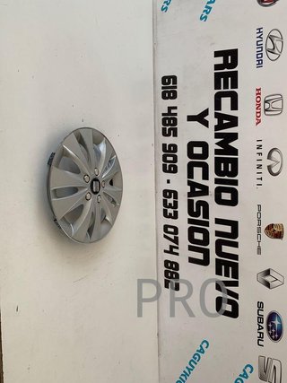 Tapacubos Seat R14 usado solo uno