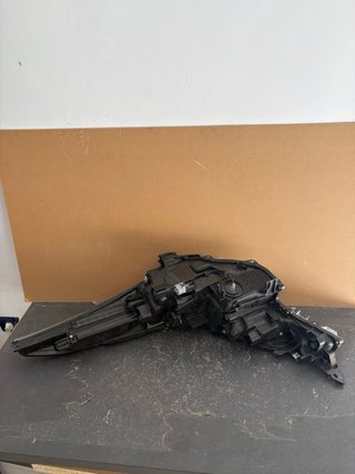 Faro Derecho Toyota C-HR 2019-2023 LED Original
