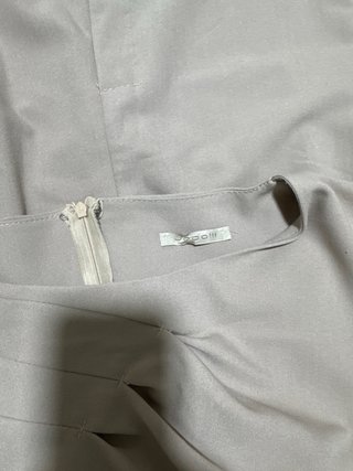 Vestido de oficina beige