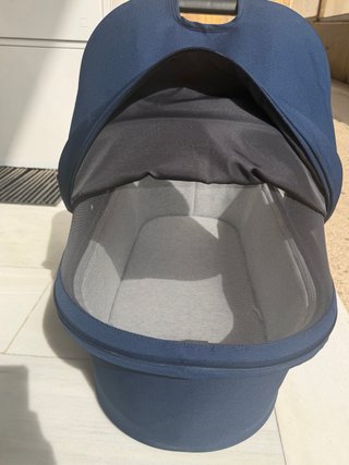Capazo UppaBaby Cruz v2 + mosquitera + lluvia