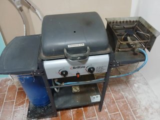 Barbecue Grillino Usato con Bombola Blu