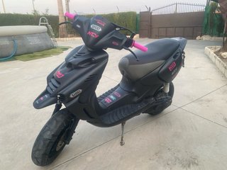 Beta Scooter Negra