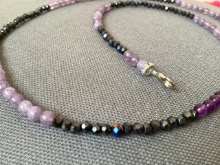Collar Calcedonia y Cristal Morado Negro