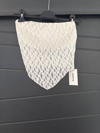 Top Cherry encaje blanco talla única