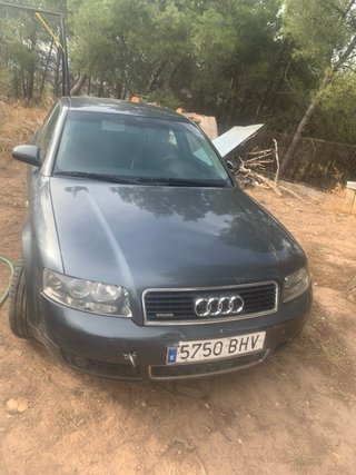 Audi A4 2.5 180cv quattro (averiado leer bien)
