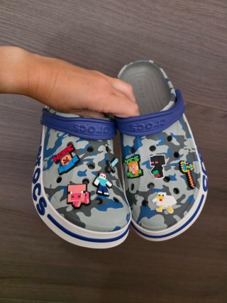 Crocs Talla 39-40 (25 cm) Camuflaje Minecraft