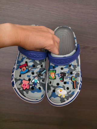 Crocs Talla 39-40 (25 cm) Camuflaje Minecraft