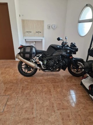 BMW K1200R Negra