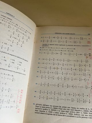 Libro datato Algebra per la scuola media
