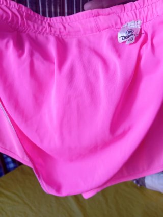 Shorts deportivos mujer rosa con braguita