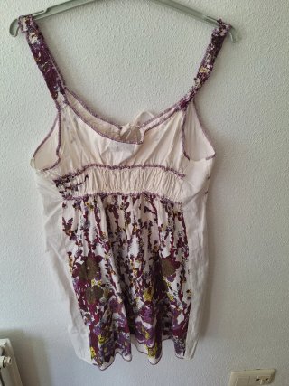 Camisa tirantes floral.