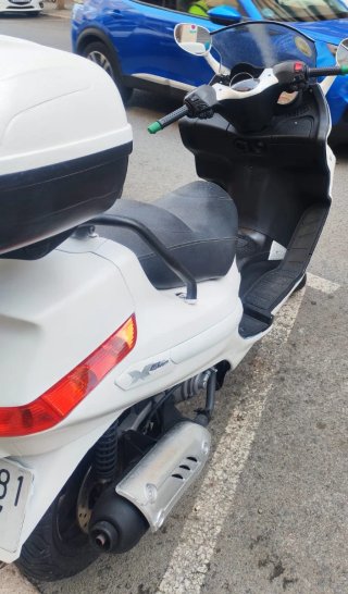 Aprilia Xevo 125 Scooter Blanco